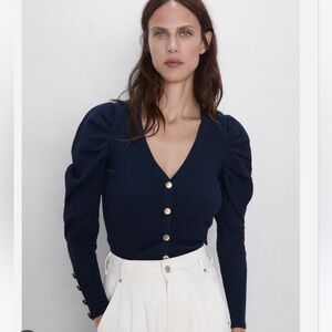 Zara puff sleeve navy cardigan NWT 3519 / 101 / 401